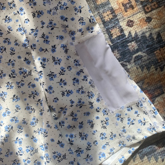 NWT Astoria biker shorts - Picture 4 of 5